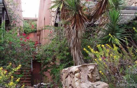 Cala Longa destroyed hotel, Bonifacio ExploGuide - Off the Path Travel and Alternative Tourism database