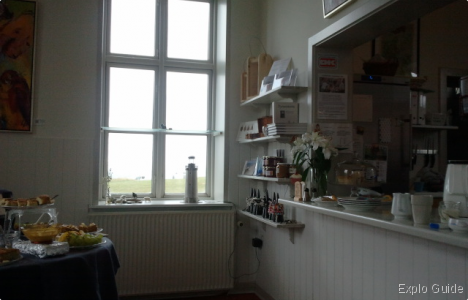 Café ExploGuide - Off the beaten path travel and alternative tourism database, offtrack destinations