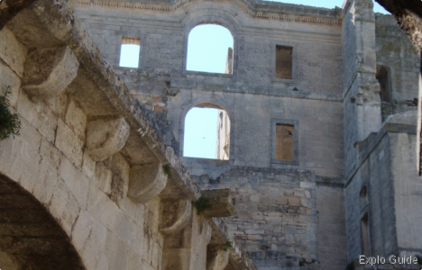 Montmajour Abbey Explo-guide - Alternative travel database