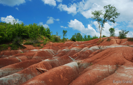 Photo Courtesy of: http://www.day-trips.ca/content/cheltenham-badlands ExploGuide - Off the Path Travel and Alternative Tourism database