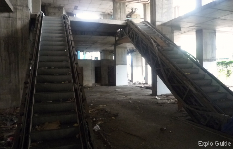 Bangkok's ghost tower, Sathorn Unique ExploGuide - Off the Path Travel and Alternative Tourism database