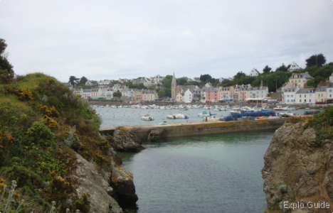 Sauzon harbour ExploGuide - Off the Path Travel and Alternative Tourism database