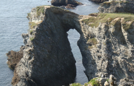 Needles of Port-Coton Explo-guide - Alternative travel database