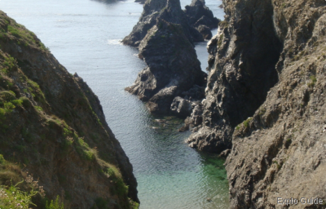 Needles of Port-Coton Explo-guide - Alternative travel database