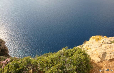 Cap Canaille cliffs, Cassis, La Ciotat Explo-guide - Alternative travel database