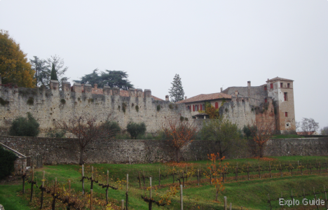 Castello San Salvatore, Susegana, Italia Castello San Salvatore, Susegana, Italia