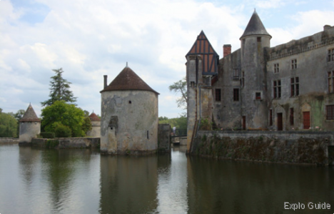 Castle of La Brède, Gironde Explo-guide - Alternative travel database
