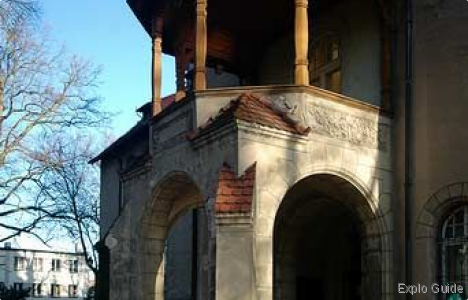 Castle Osieczna ExploGuide - Off the Path Travel and Alternative Tourism database