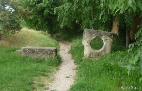 Chateau Bas Roman temple ruins, Vernegues ExploGuide - Off the Path Travel and Alternative Tourism database