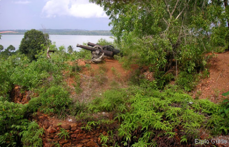 Penyengat island, Bintan ExploGuide - Off the beaten path travel and alternative tourism database, offtrack destinations