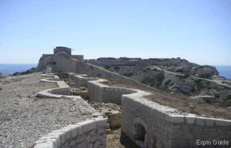 Semaphore battery, Frioul islands Explo-guide - Alternative travel database