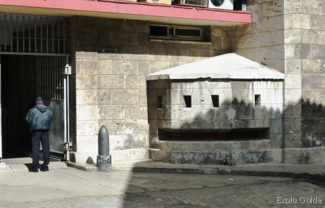 Edificio del Marino offices and bunkers, Habana la Vieja ExploGuide - Off the beaten path travel and alternative tourism database, offtrack destinations