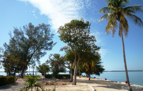 Centro Recreativo La Punta Park, Punta Gorda, Cienfuegos ExploGuide - Off the beaten path travel and alternative tourism database, offtrack destinations