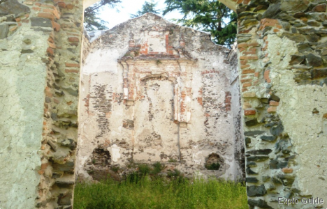 Forte di Fuentes ruins, Colico, Como lake, the church ExploGuide - Off the beaten path travel and alternative tourism database, offtrack destinations
