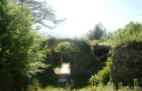 Forte di Fuentes ruins, Colico, Como lake, ruins and view to the lake ExploGuide - Off the beaten path travel and alternative tourism database, offtrack destinations