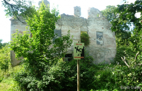 Väike-Rõude Mois, ruined manor, Läänemaa, be careful! ExploGuide - Off the Path Travel and Alternative Tourism database