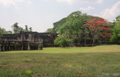 Prasat Hin Phimai ruins, Isan ExploGuide - Off the beaten path travel and alternative tourism database, offtrack destinations