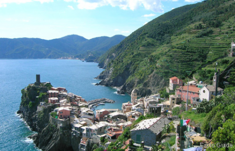 Cinqueterre villages and tour, Italy Cinqueterre villages and tour, Italy