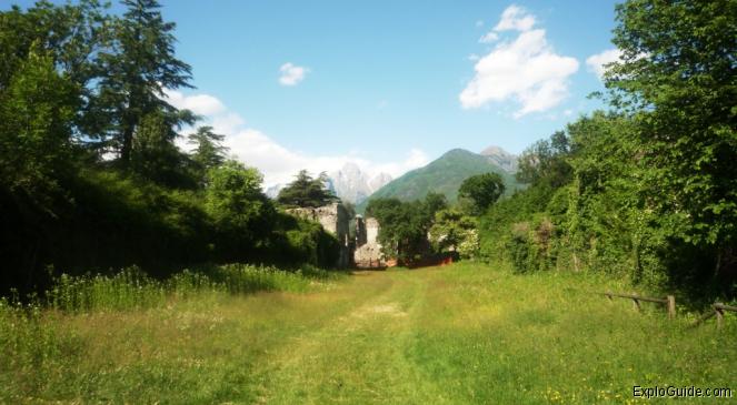 ExploGuide - Off the beaten path travel and alternative tourism database, offtrack destinations