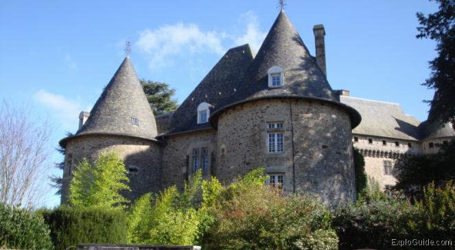 Castle and gardens, Pompadour, Corrèze Explo-guide - Alternative travel database