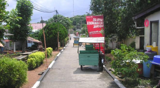 ExploGuide - Off the beaten path travel and alternative tourism database, offtrack destinations